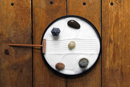 Nature's Mark Mini Zen Garden Kit for Desk with Rake, White Sand, Black Round Base, Miniature Pagoda Figure, River Rocks and Miniature Buddha Figure (6Lx6W Round B)